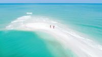 &copy;The Beaches of Fort Myers &amp; Sanibel_North Captiva Couple